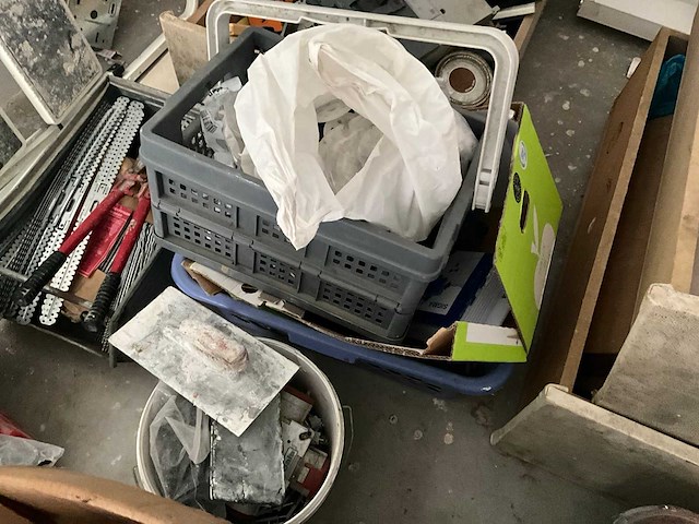 Partij diverse gereedschappen en bouwmaterialen - afbeelding 24 van  27