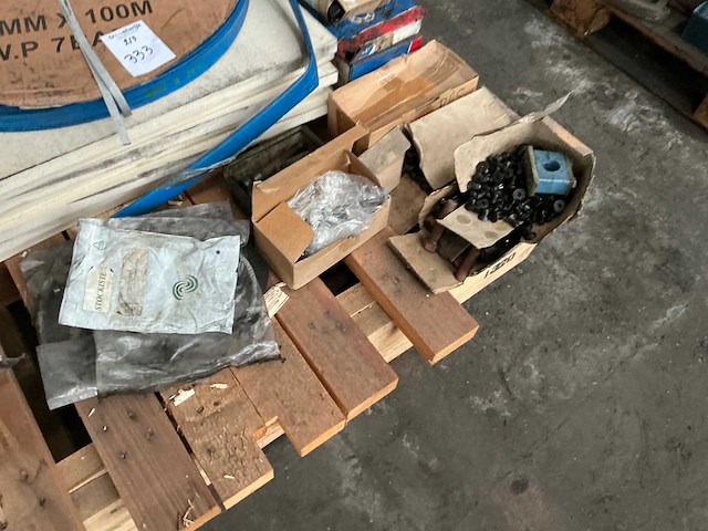 Partij diverse gereedschappen en onderdelen - afbeelding 7 van  7