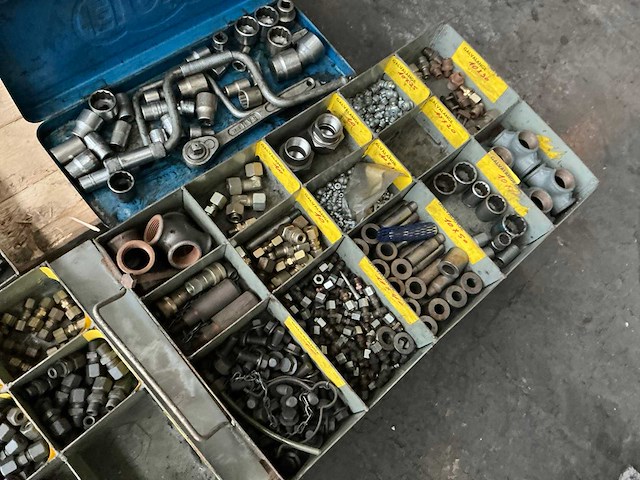 Partij diverse gereedschappen en onderdelen - afbeelding 9 van  17