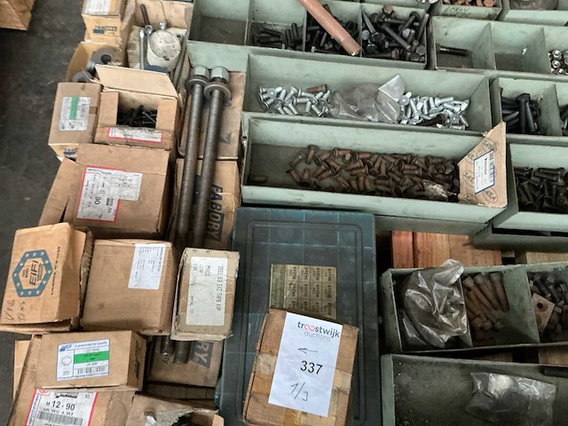 Partij diverse gereedschappen en onderdelen - afbeelding 12 van  17