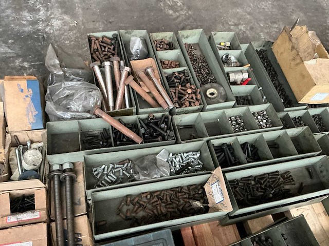 Partij diverse gereedschappen en onderdelen - afbeelding 13 van  17