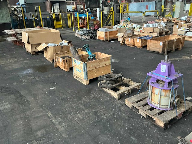 Partij diverse gereedschappen - afbeelding 1 van  8