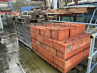 Partij diverse gevelstenen - afbeelding 1 van  4