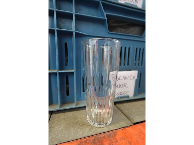 Partij diverse glazen en cristal bekers - afbeelding 4 van  21