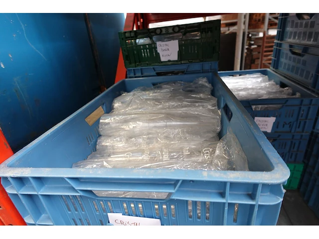 Partij diverse glazen en cristal bekers - afbeelding 14 van  21