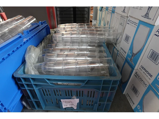 Partij diverse glazen en cristal bekers - afbeelding 20 van  21