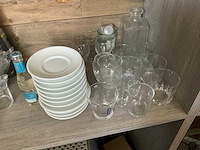 Partij diverse glazen en mokken - afbeelding 3 van  7