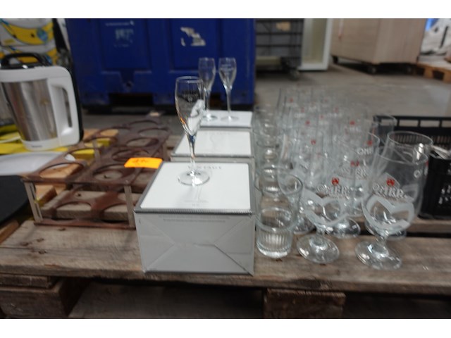 Partij diverse glazen - afbeelding 1 van  8