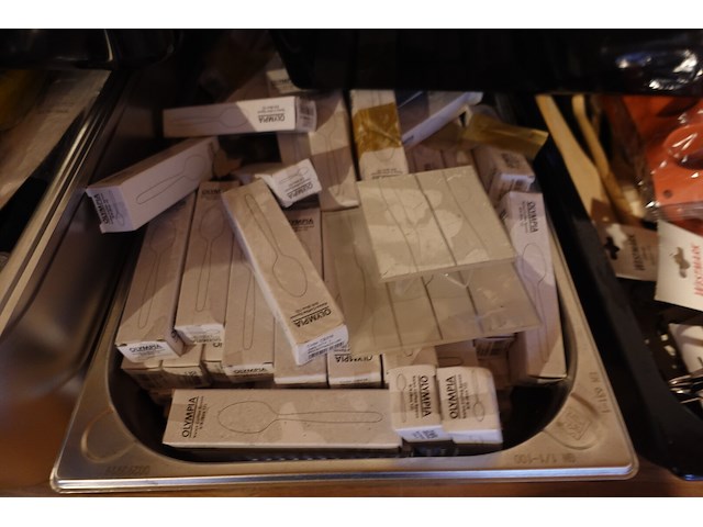 Partij diverse gn bakken met inhoud - afbeelding 7 van  18