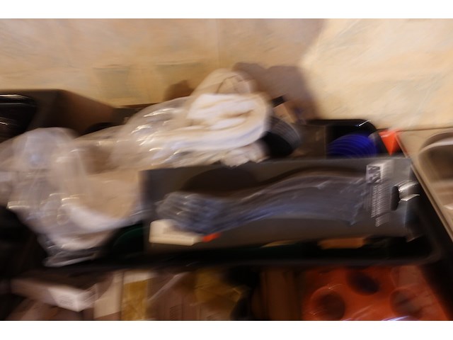 Partij diverse gn bakken met inhoud - afbeelding 8 van  18