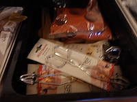 Partij diverse gn bakken met inhoud - afbeelding 9 van  18