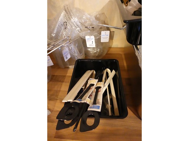 Partij diverse gn bakken met inhoud - afbeelding 18 van  18