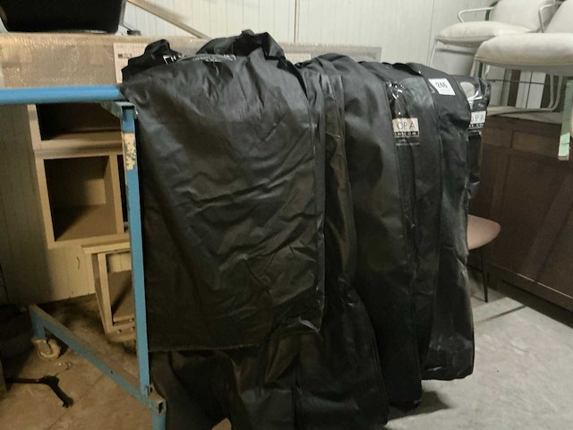 Partij diverse gordijnen - afbeelding 1 van  3