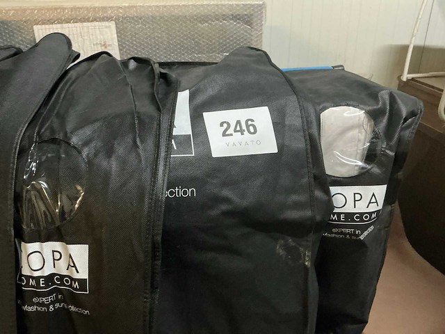 Partij diverse gordijnen - afbeelding 2 van  3