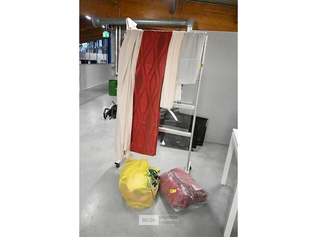 Partij diverse gordijnen - afbeelding 1 van  6