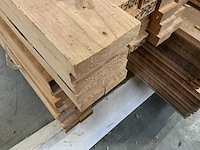 Partij diverse grenen kepers en plafondlatten - afbeelding 5 van  15