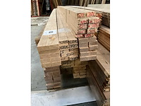 Partij diverse grenen kepers en plafondlatten - afbeelding 7 van  15