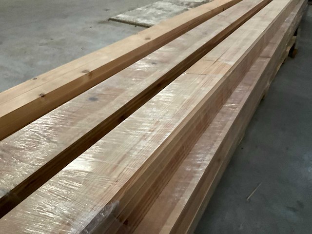 Partij diverse grenen kepers en plafondlatten - afbeelding 15 van  15