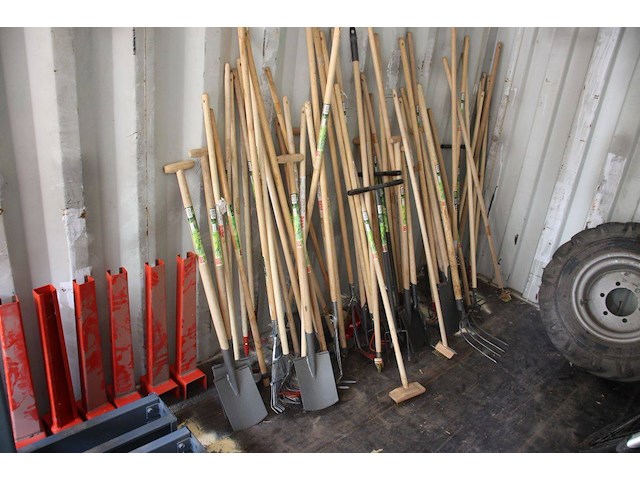 Partij diverse hand tuingereedschap nieuw 72stuks (marge) - afbeelding 1 van  1