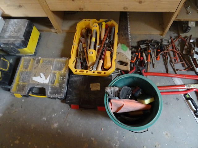 Partij diverse handgereedschap - afbeelding 2 van  17