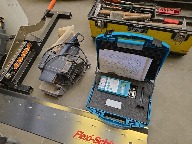 Partij diverse handgereedschappen en elektrische gereedschappen - afbeelding 4 van  17
