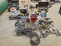 Partij diverse handgereedschappen en elektrische gereedschappen