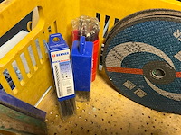 Partij diverse handgereedschappen - afbeelding 2 van  19