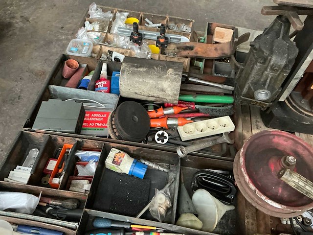 Partij diverse handgereedschappen - afbeelding 3 van  4