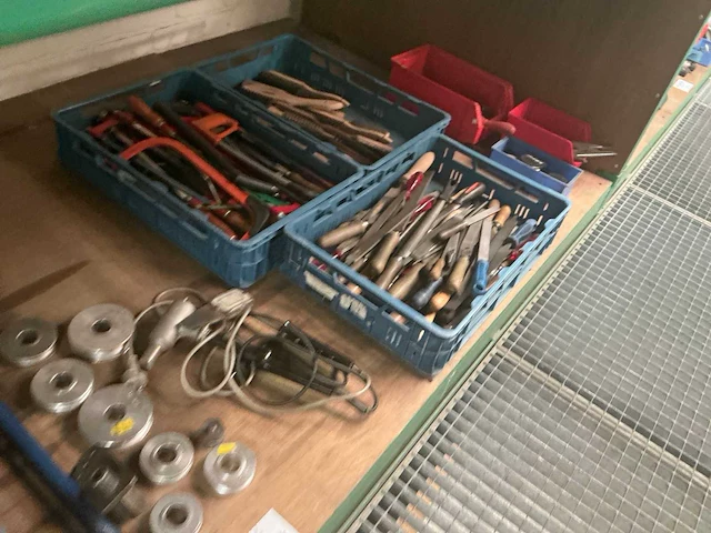 Partij diverse handgereedschappen - afbeelding 4 van  12