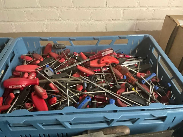 Partij diverse handgereedschappen - afbeelding 3 van  9