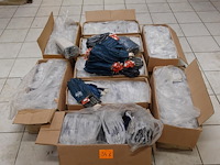 Partij diverse handschoenen - afbeelding 1 van  7