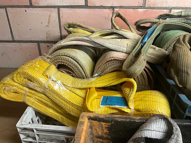 Partij diverse hijsbanden (circa 35 stuks) en toebehoren - afbeelding 5 van  8