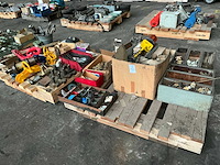 Partij diverse hijsmaterialen, gereedschappen en onderdelen - afbeelding 7 van  14