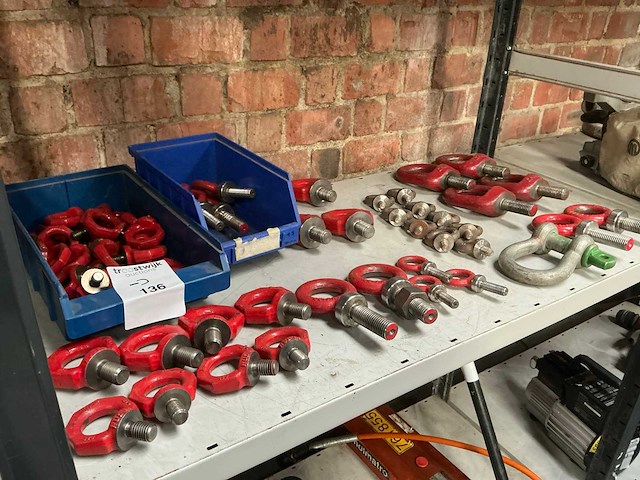 Partij diverse hijsogen - afbeelding 1 van  3