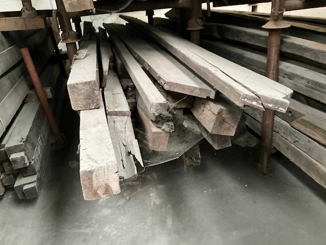 Partij diverse historische eiken balken - afbeelding 4 van  7