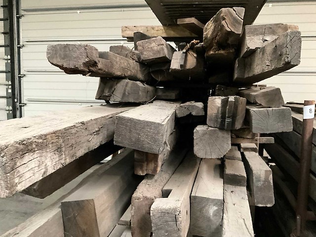 Partij diverse historische eiken balken - afbeelding 4 van  5
