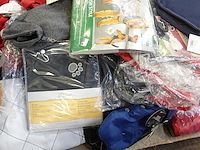 Partij diverse hondenkledij - afbeelding 7 van  7