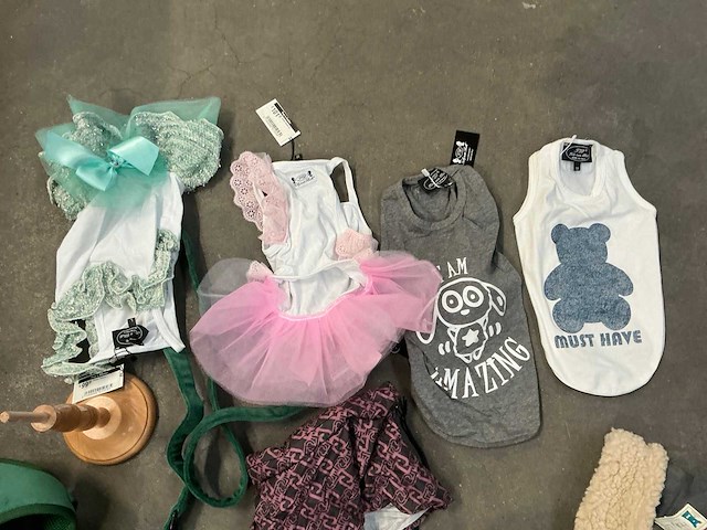 Partij diverse hondenleibanden -en harnassen - afbeelding 6 van  13