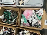 Partij diverse hondenleibanden -en harnassen - afbeelding 12 van  13