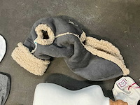 Partij diverse hondenleibanden -en harnassen - afbeelding 11 van  13