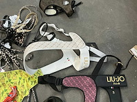 Partij diverse hondenleibanden -en harnassen - afbeelding 12 van  14