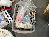 Partij diverse hondenleibanden en -harnassen - afbeelding 4 van  10