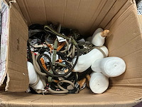 Partij diverse hondenleibanden en -harnassen - afbeelding 10 van  10