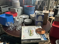 Partij diverse horecabenodigheden