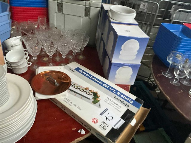 Partij diverse horecabenodigheden - afbeelding 2 van  5