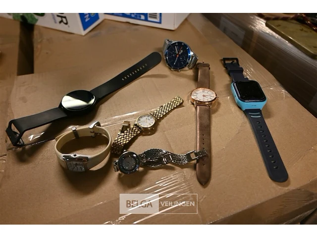 Partij diverse horloges - afbeelding 1 van  5