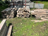 Partij diverse houten balken en planken - afbeelding 4 van  10