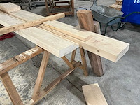 Partij diverse houten balken en planken - afbeelding 9 van  17