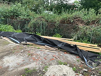 Partij diverse houten balken en planken - afbeelding 2 van  10