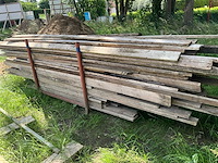 Partij diverse houten balken en planken - afbeelding 7 van  10